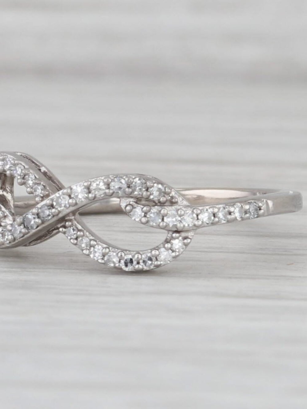 0.20ctw Diamond Infinity Love Knot Ring 10k White Gold Size 5.5 Anniversary
